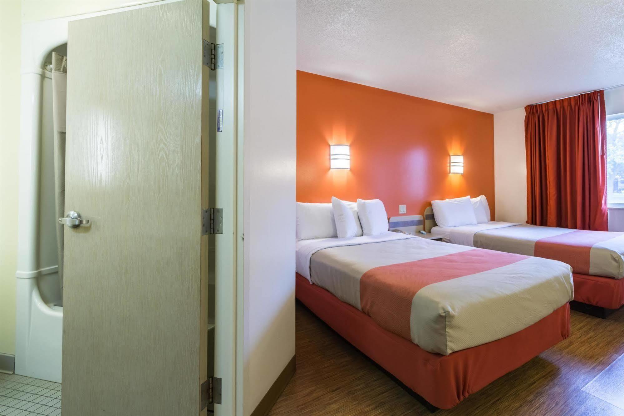 Motel 6-Milan, Oh - Sandusky Екстер'єр фото